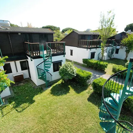 Locazione Turistica Borsetti.15 Holiday home