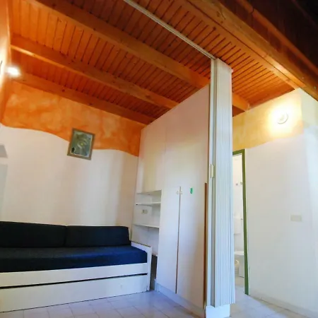 Locazione Turistica Borsetti.15 *